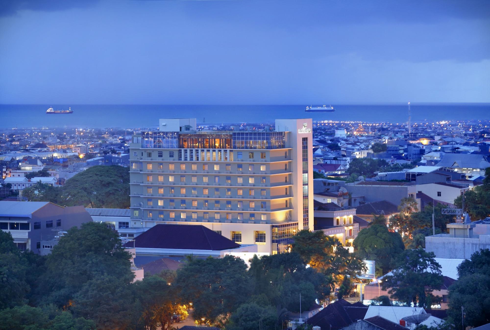 Hotel Santika נקסר מראה חיצוני תמונה