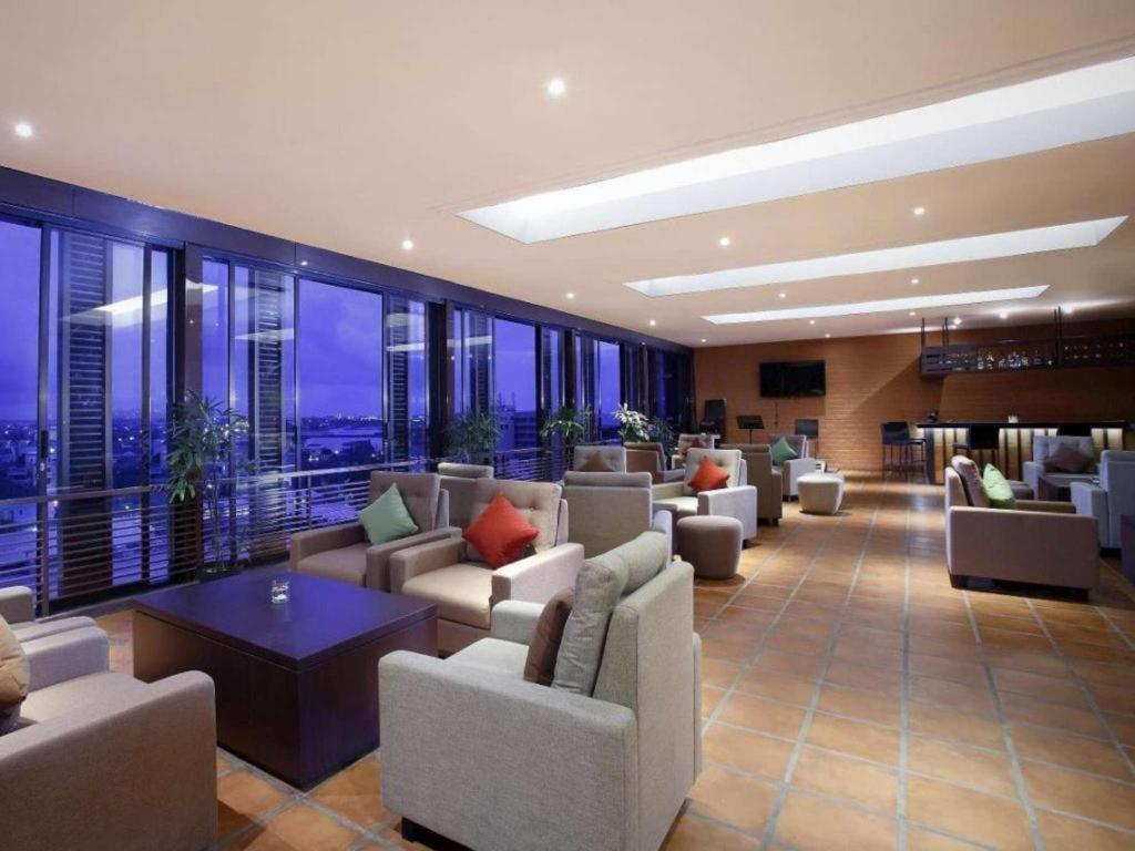 Hotel Santika נקסר מראה חיצוני תמונה