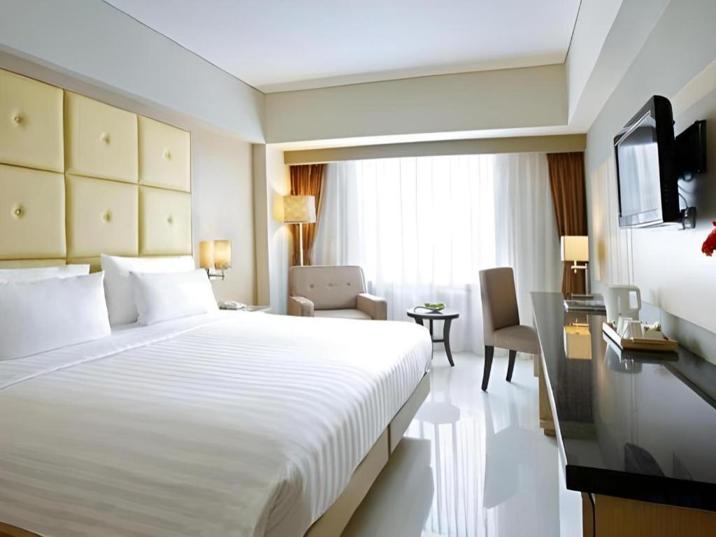 Hotel Santika נקסר מראה חיצוני תמונה