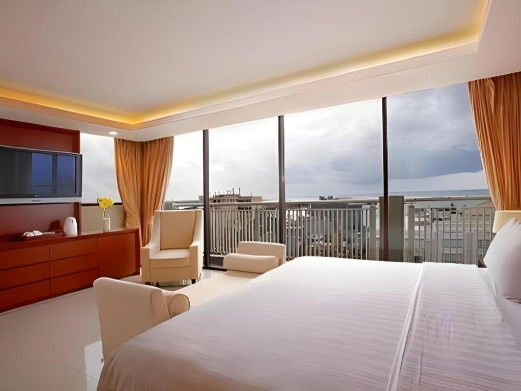 Hotel Santika נקסר מראה חיצוני תמונה