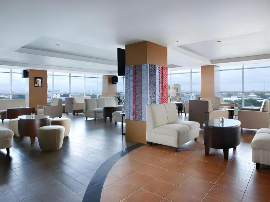Hotel Santika נקסר מראה חיצוני תמונה