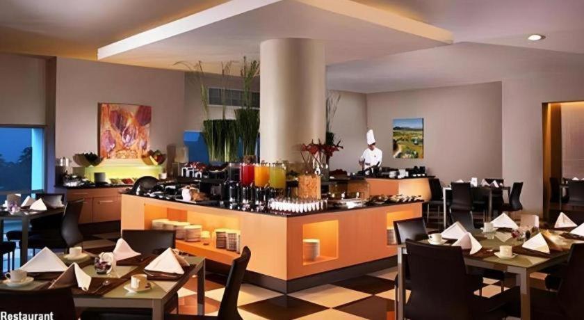 Hotel Santika נקסר מראה חיצוני תמונה